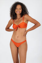 Load image into Gallery viewer, Model Front: Rio De Sol Set Set Paprica Bandeau-No Essential
