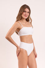 Load image into Gallery viewer, Image 04: Rio De Sol Bottom Bottom Memphis-White Hotpants
