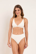 Load image into Gallery viewer, Model Front: Rio De Sol Set Set Sand-Chantilly Alba Kora