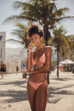 Load image into Gallery viewer, Image 06: Rio De Sol Top Top Ditsy-Butter Lia