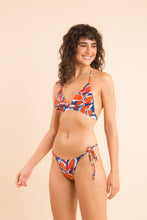 Load image into Gallery viewer, Image 12: Rio De Sol Set Set Leaves Tri-Cos Cheeky-Micro