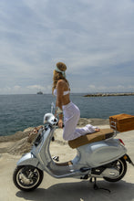 Load image into Gallery viewer, Image 06: Rio De Sol Top Top Memphis-White Bandeau-Joy