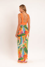 Load image into Gallery viewer, Model Back: Rio De Sol Pareo Tropical Canga
