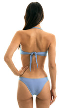 Load image into Gallery viewer, Model Back: Rio De Sol Bottom Bottom Garoa Bandeau
