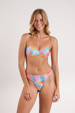 Load image into Gallery viewer, Model Front: Rio De Sol Set Set Cloud Kelli Nice-Fio
