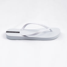 Load image into Gallery viewer, Image 03: Rio De Sol Flip-Flop White Slim
