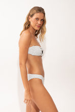 Load image into Gallery viewer, Image 03: Rio De Sol Set Set Linea-White Dora Essential-Comfy
