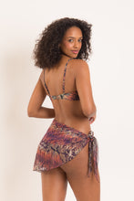 Load image into Gallery viewer, Image 07: Rio De Sol Beach Skirt Cobra Mini-Sarong
