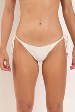 Load image into Gallery viewer, Bottom Sand-Chantilly Lacinho
