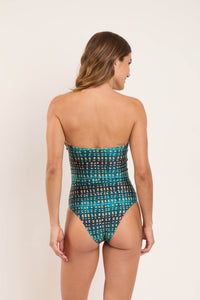 Model Back: Rio De Sol One-Piece Brisa Cleo